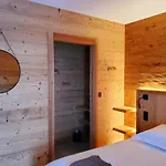 Le Perrus シャレー クソンリュプト・ロンジュメール