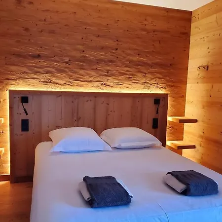 Le Perrus شاليه كسونبورت-لونجمير