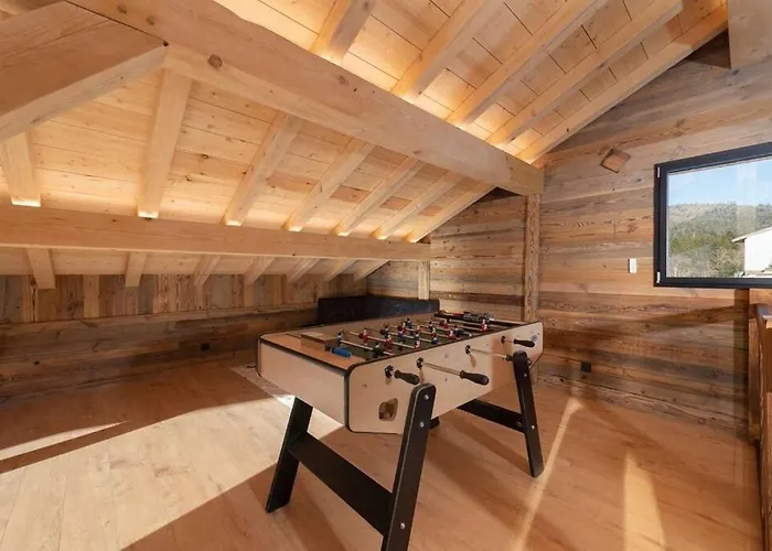 Le Perrus 木屋 克松吕-隆日梅